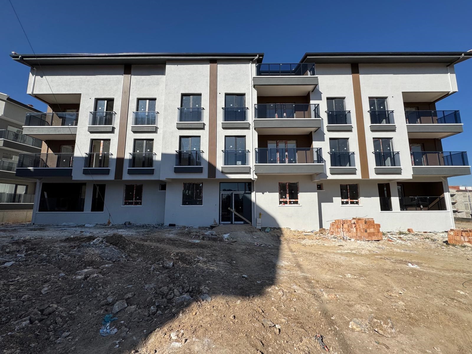 KIBRIS APARTMANI İNCEK